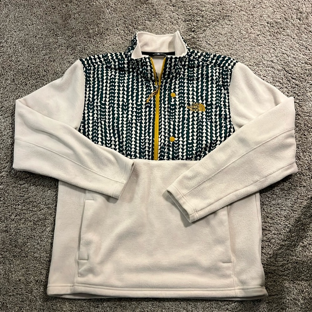 The North Face Pull Over Sweater Large